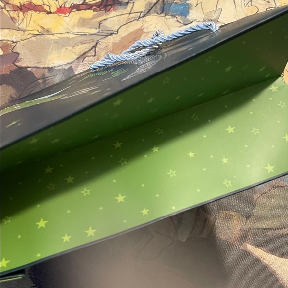 Gift Bag - Picture 4 of 5